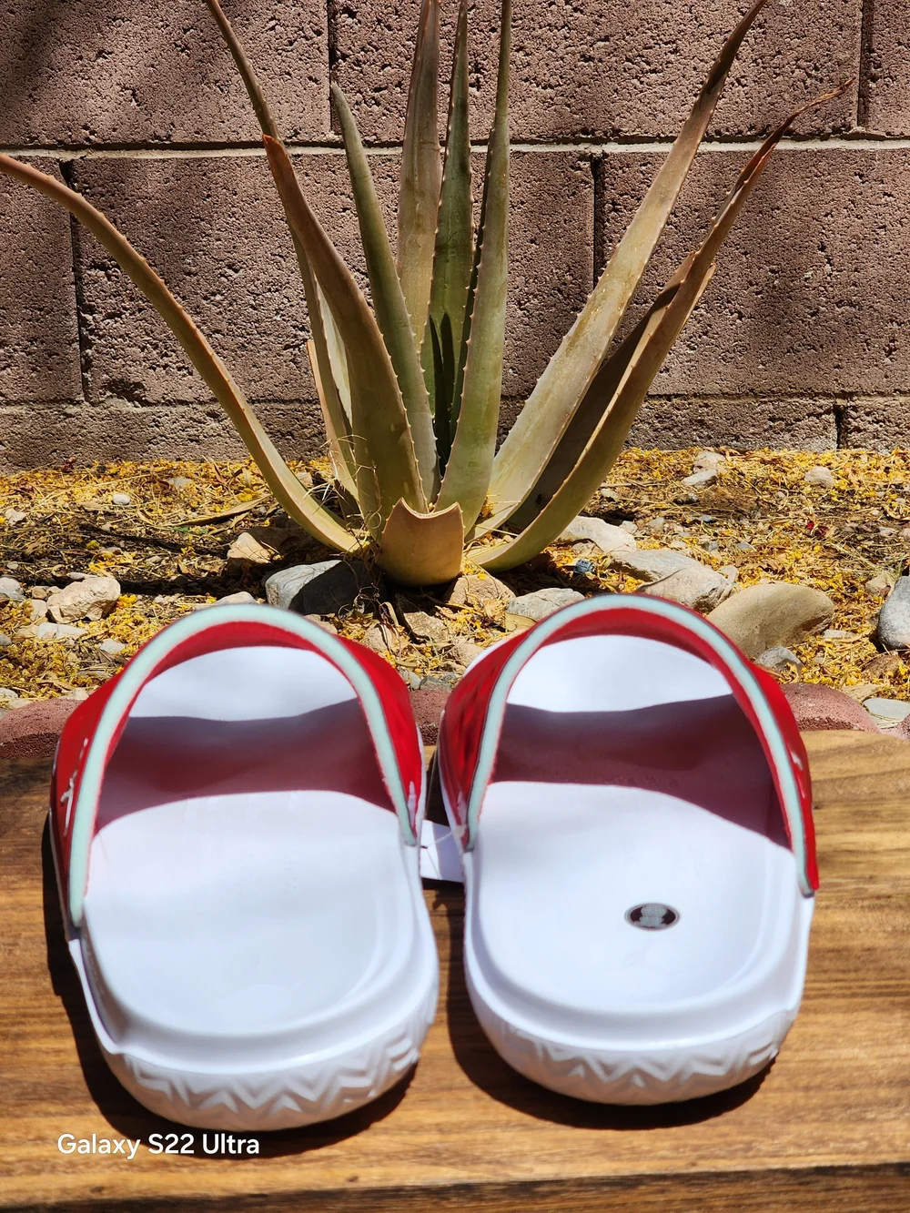Nike Men's Jordan Play Varsity Red/White Slides Size 10 - Picture 6 of 6